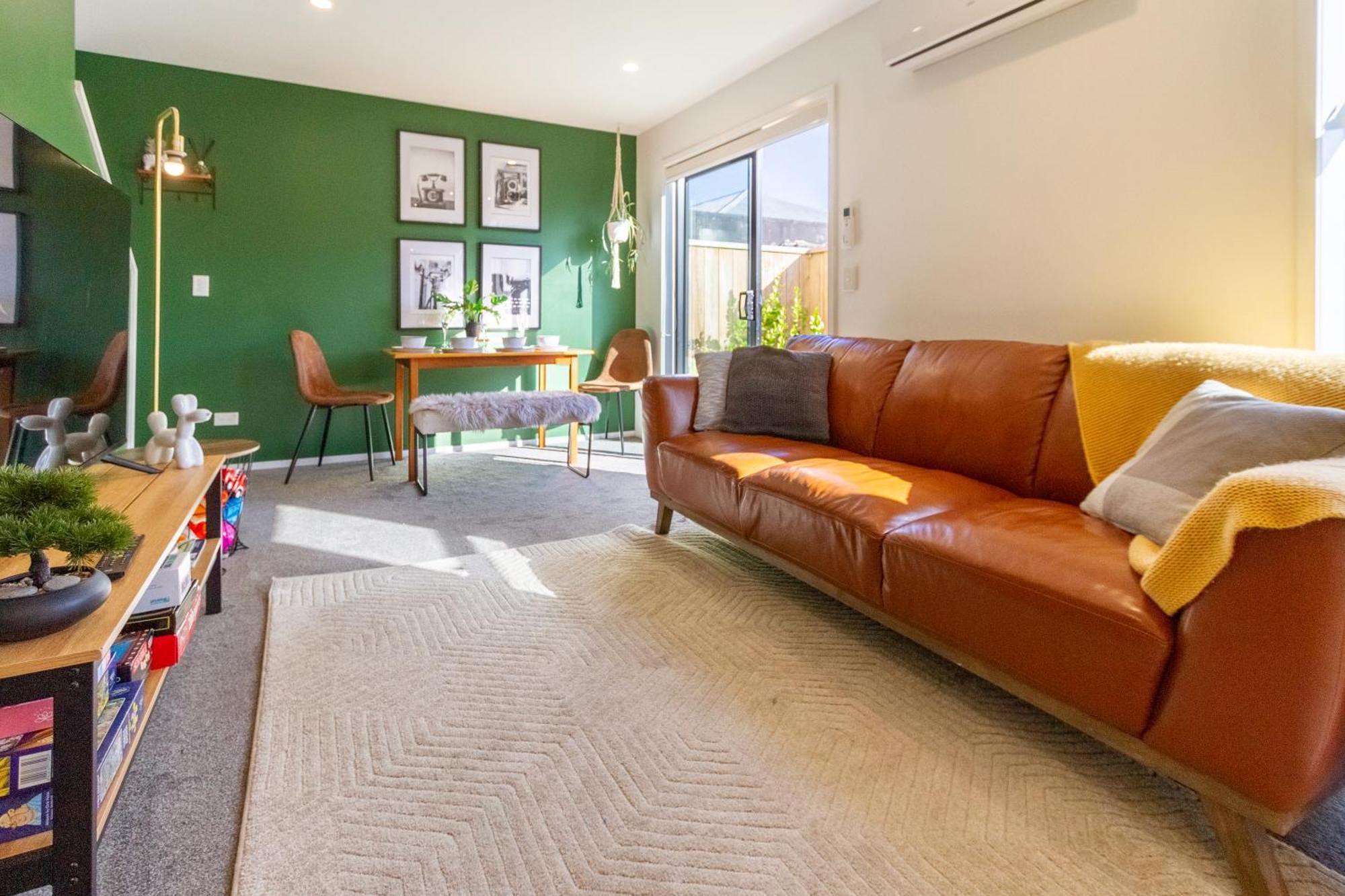 Gorgeous In Green - 2 Bed Central Oasis W/King Bed 基督城 外观 照片