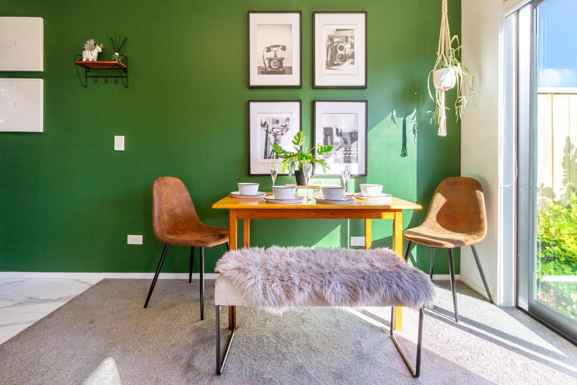 Gorgeous In Green - 2 Bed Central Oasis W/King Bed 基督城 外观 照片